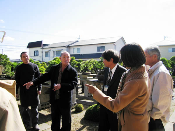 Mr. Paiman visited his garden and Nakanishi.jpg